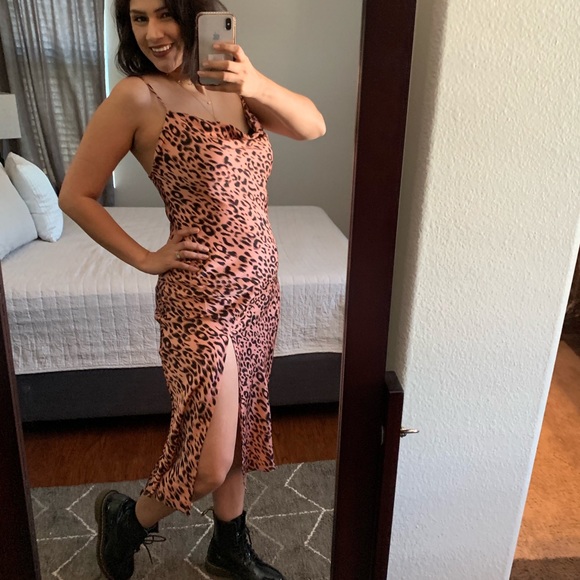 Hello Poshers! - Picture 8 of 8